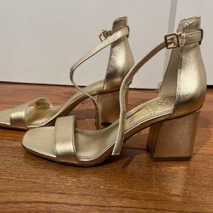 Vince Camuto Gold Block Heel, Size 7.5